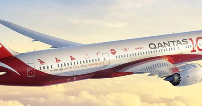 Qantas offers special “Centenary” scenic flight